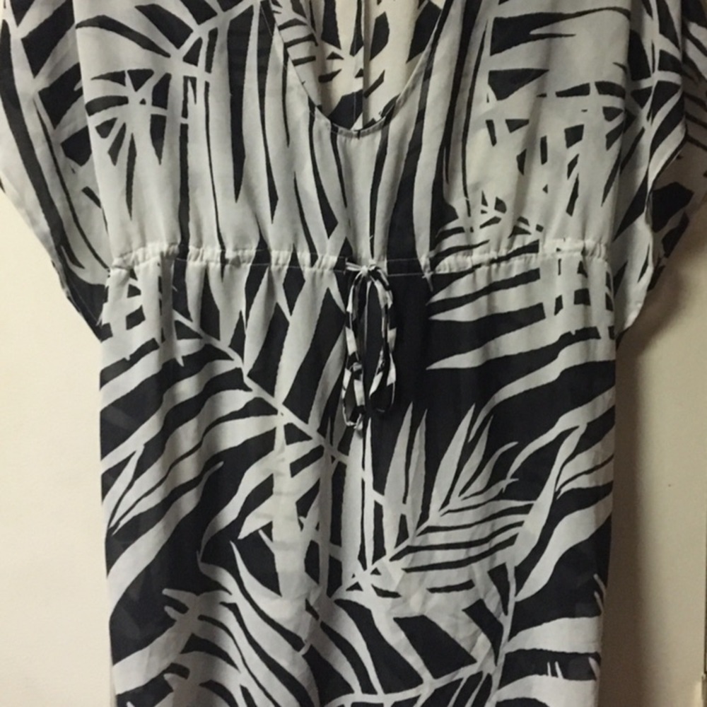 New ~ Jayne Clay ~ Women’s ~ Top ~ Medium ~ Blouse
